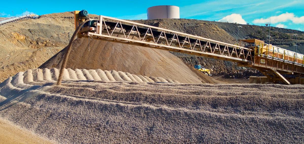 Italia in ginocchio: il 58% della manifattura ostaggio della Cina