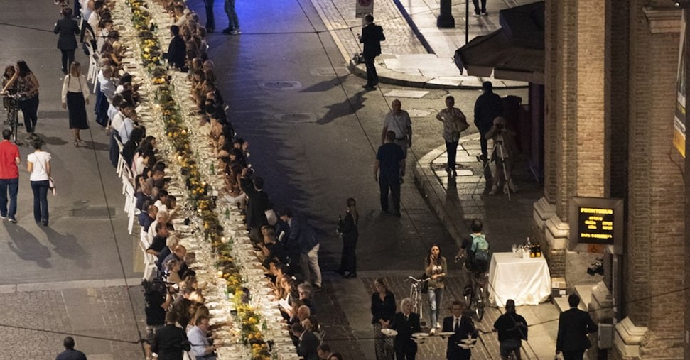 Cena dei Mille a Parma: il menu che fa impazzire i buongustai (e i sold out in 6 minuti)