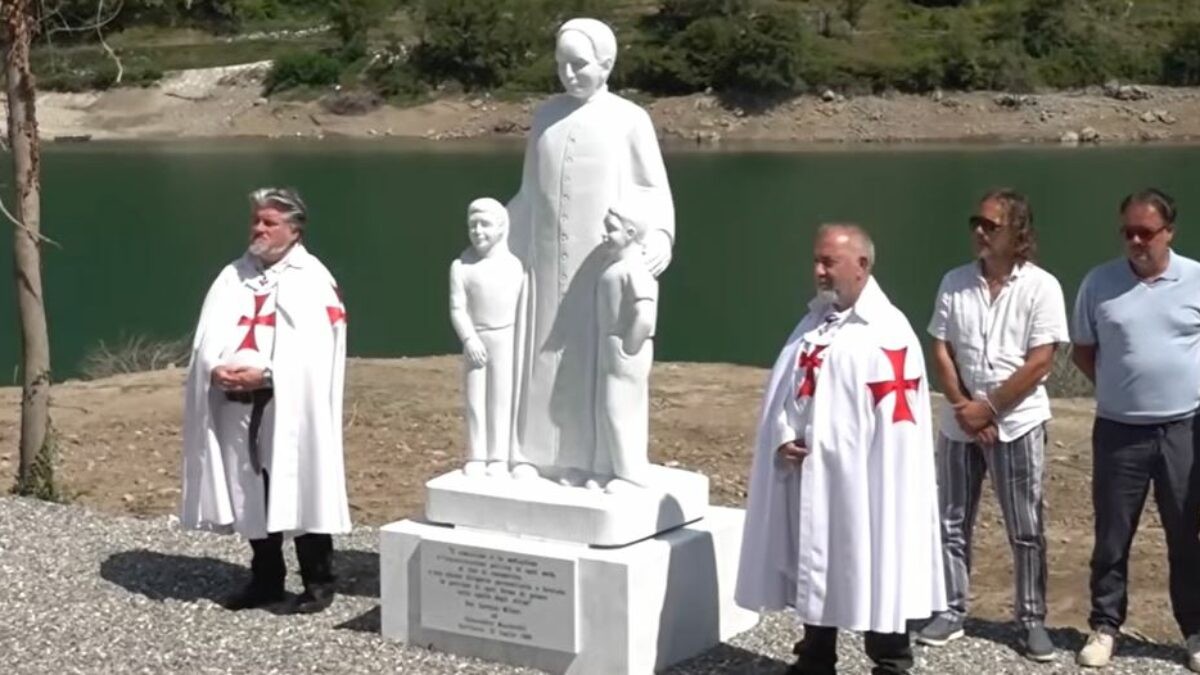 Don Milani anticomunista? Ora decide un giudice: la sinistra trema